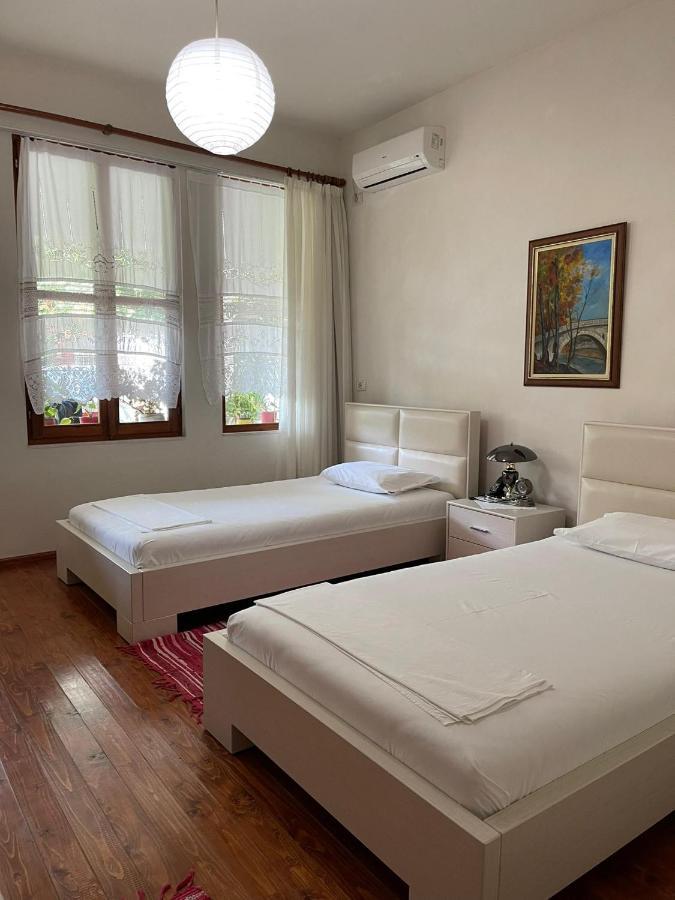 Veranda B&B Берат Екстер'єр фото